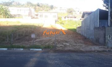 TERRENO PRÓXIMO AO CENTRO