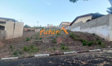 TERRENO EM BAIRRO