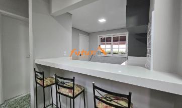 CASA EM COND. FECHADO