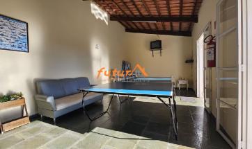 CASA EM CONDOMÍNIO