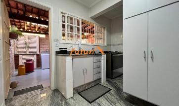 CASA EM CONDOMÍNIO