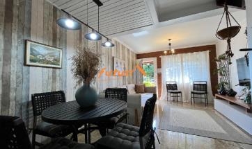 CASA EM CONDOMÍNIO