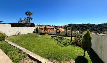 CASA EM BAIRRO