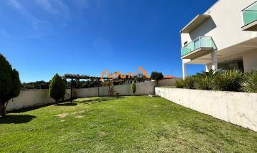 CASA EM BAIRRO