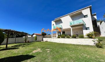 CASA EM BAIRRO