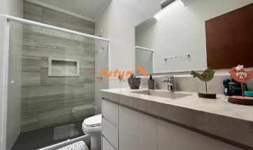 CASA PRÓXIMO AO CENTRO  