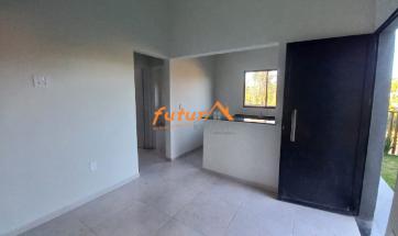 CASA EM CONDOMÍNIO