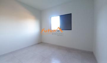 CASA EM CONDOMÍNIO