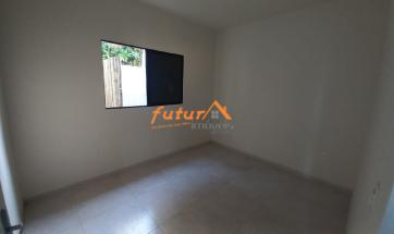 CASA EM CONDOMÍNIO
