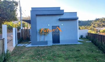 CASA EM CONDOMÍNIO