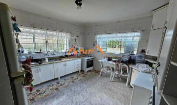 CASA EM BAIRRO