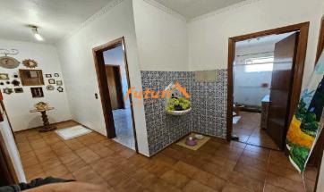 CASA EM BAIRRO