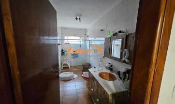 CASA EM BAIRRO