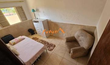 CASA EM BAIRRO