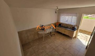 CASA EM BAIRRO