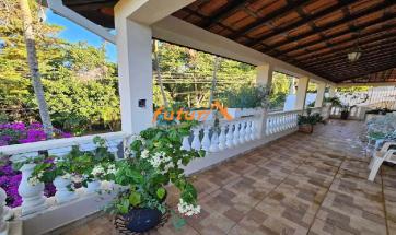CASA EM BAIRRO