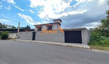 CASA EM BAIRRO