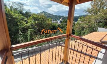 CASA EM BAIRRO