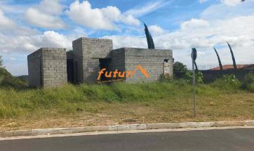CASA EM BAIRRO