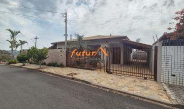 CASA EM BAIRRO NOBRE