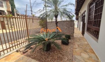 CASA EM BAIRRO NOBRE