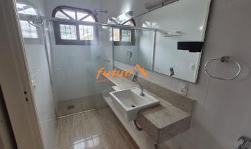 CASA EM BAIRRO NOBRE