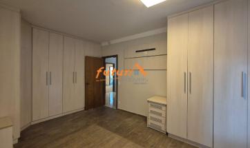 CASA EM BAIRRO NOBRE