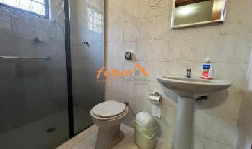 CASA PRÓXIMO AO CENTRO