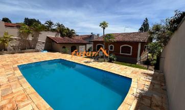 CASA PRÓXIMO AO CENTRO