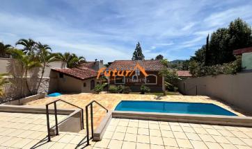 CASA PRÓXIMO AO CENTRO