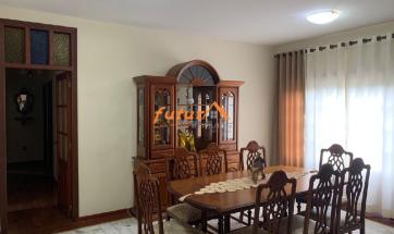 CASA PRÓX. AO CENTRO