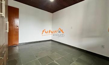 CASA EM COND. FECHADO