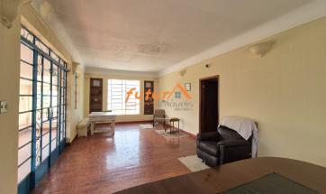 CASA PRÓXIMO CENTRO