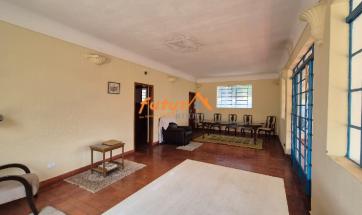 CASA PRÓXIMO CENTRO