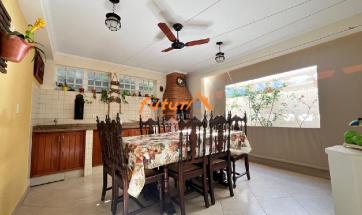 CASA EM CONDOMINIO