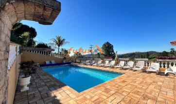 CASA EM CONDOMINIO