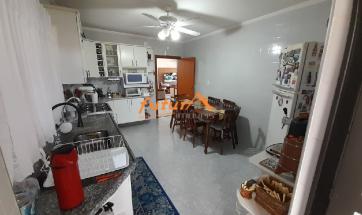APARTAMENTO PRÓXIMO AO CENTRO