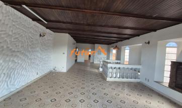 CASA EM BAIRRO