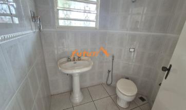 EXCELENTE CHÁCARA EM BAIRRO
