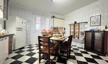 CASA EM BAIRRO