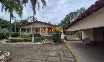 CHÁCARA EM BAIRRO