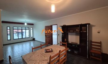 CASA EM BAIRRO PROX. CENTRO