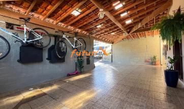 CASA EM BAIRRO