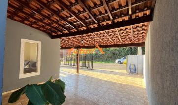 CASA EM BAIRRO