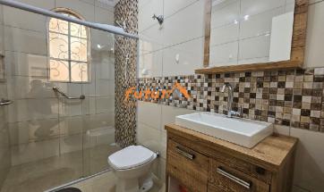 EXCELENTE CASA B. POSSES