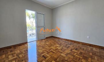 Casa Reformada Próx. ao Centro em Serra Negra