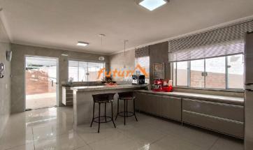 Excelente Casa em Serra Negra-SP