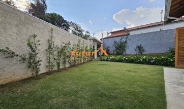 CASA TÉRREA PRÓXIMA AO CENTRO