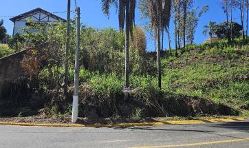AMPLO TERRENO 