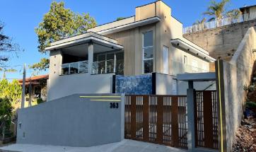 CASA EM BAIRRO